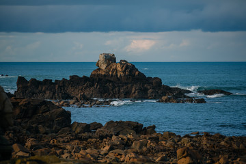 Les Roches au Bord de la Mer