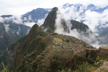 machu picchu peru in fog