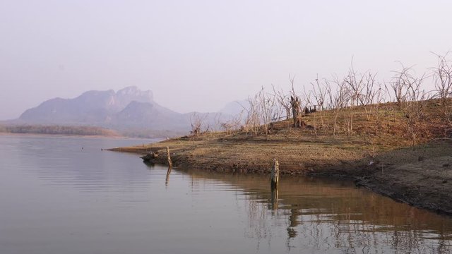 Drought, Water level in the dam decreased until the stumps appeared