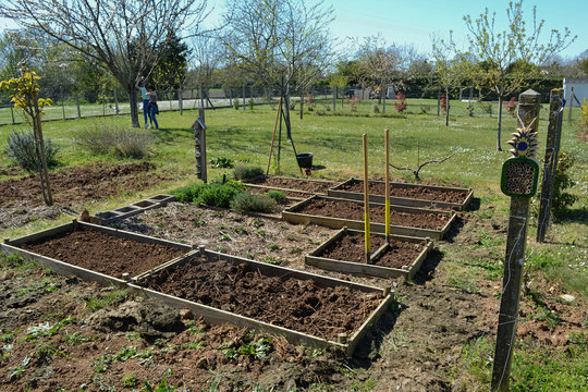 Un jardin 100 % biologique, le sol est travaill&eacute;e &agrave; la grelinette afin de maintenir une terre vivante.
