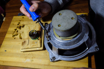 Nickel cobalt speaker 25gd-26. Repair of acoustic dynamics, ration soldering wire on speaker.