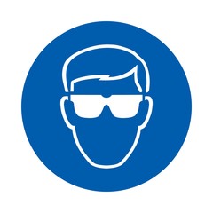 Safety  glasses must be worn. M004.  Standard ISO 7010.