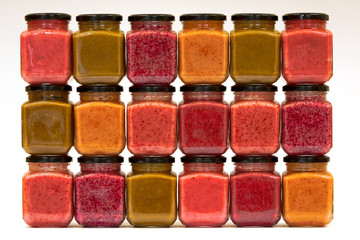 Kolorowe słoiki 
colors jars marmalade jam in a row