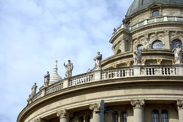 St. Stephen's Basilica in Budapest. The walls and columns of the temple are decorated with marble of various breeds. The interior is richly decorated with mosaics. Budapest's tallest historic building