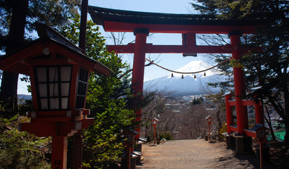 A red gate at the Chureito Pagoda with the Mt Fuji in the background