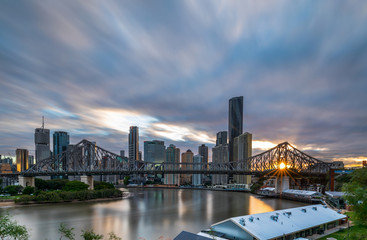 Obraz na płótnie Canvas Sunset over Story Bridge, Brisbane during Autumn