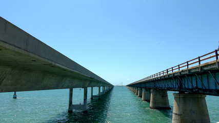 Fototapeta na wymiar Amazing Seven Mile Bridge in the FLORIDA Keys
