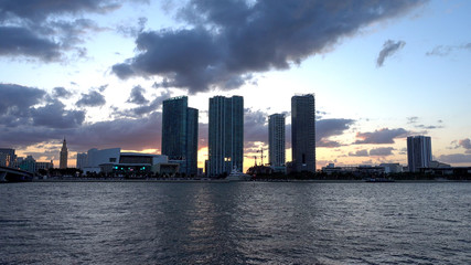 Fototapeta na wymiar Impressive Miami Downtown skyline in the evening