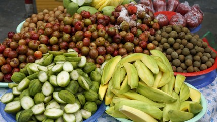 street market scene in hanoi