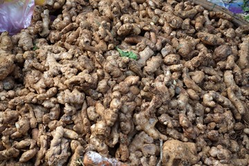 colorful food market in hue