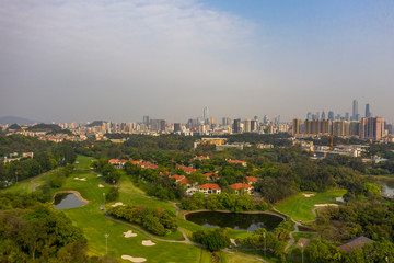 Obraz premium Luhu Park and Guangzhou city skyline, Guangzhou, China
