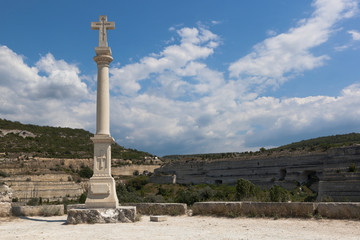 Obraz premium Monument to Saint Clement on the plateau of the Monastery rock in Inkerman, Sevastopol, Crimea