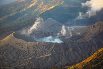 인도네시아에 있는 브로모 화산입니다.
This beautiful sight is the Bromo volcano in...