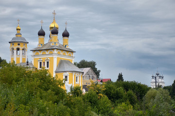 Fototapeta na wymiar Sights of Murom, one of the oldest Russian cities. Churches and monasteries in the Golden Ring.