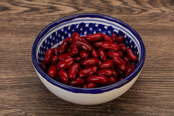 Red baked kidney in the bowl