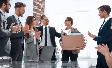 business team meets the employee at the new workplace