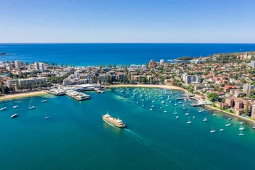 Selbstklebende Fototapeten Aerial view on famous Manly Wharf and Manly, Sydney, Australia. © PicMedia