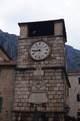 Fototapeta na wymiar old clock tower