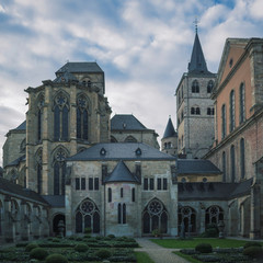 Obraz premium Detail of High Saint Peter Cathedral in Trier, Germany. Evening light.