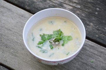 rice gruel on wood floor