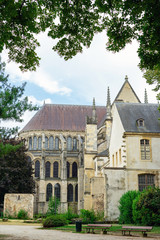 Fototapeta na wymiar Basilique Saint-Remi. Reims, France.