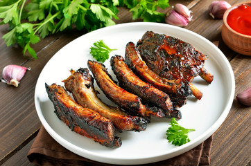 Grilled pork ribs