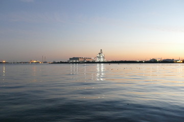 愛知県半田港の夕焼け