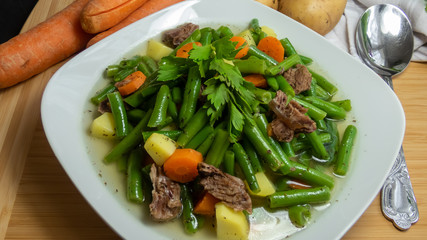 grüne Bohnen Eintopf mit Rindfleisch