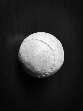 Pelota vasca. La piel sobre la piedra. 
