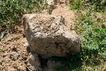 Obraz premium Large gravel from the mountains that are outdoors on the ground.