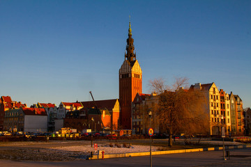 Fototapeta na wymiar Elbląg, stare miasto przy zachodzie słońca 