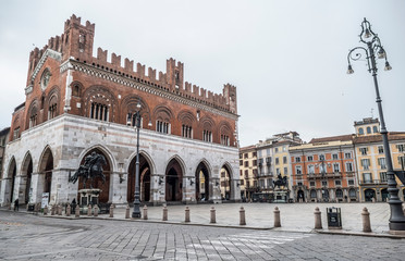 Fototapeta na wymiar Gothic palace in Piacenza