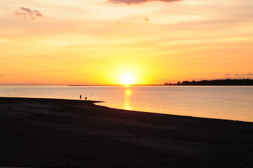 Atardecer en el lago