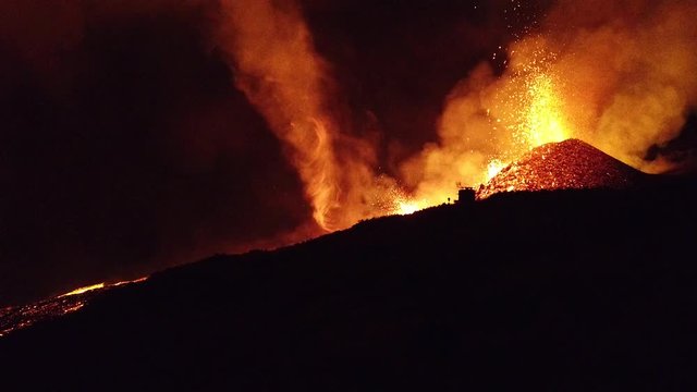 Tornade de gaz chauds - Eruption Fournaise 2 avril 2020
