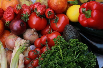 Panier de provisions de fruits et de légumes