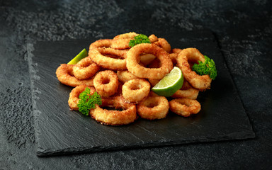 Oven baked breaded calamari rings served with lime wedges, sweet chilli sauce and mayonnaise