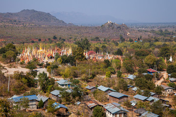 Shwe Inn Dein Pagoda, Inle lake, Myanmar
