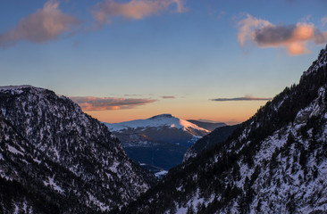 PIRINEOS ESPA&Ntilde;OLES EN INVIERNO, VALLE DE NURIA 