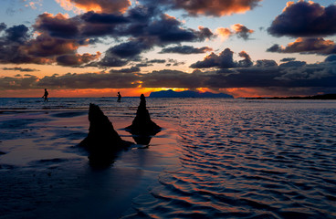 Tramonto magico e surreale marsala