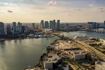 Obraz premium Aerial west view of Downtown Miami with port in foreground
