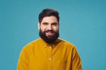Obraz premium portret przystojnego młodego człowieka