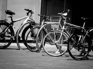 Naklejka na ściany i meble bicycles in the city