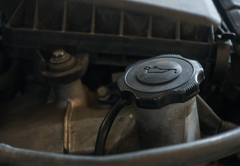 Lid of car engine lubricant 