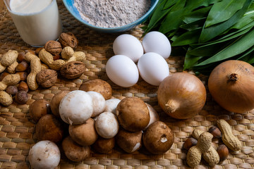 Zutaten für Bärlauch-Pfannkuchen mit Champignons