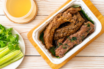 Baked Pork Ribs with Sauce