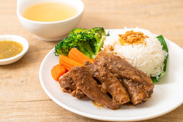 Baked Pork Ribs with Sauce