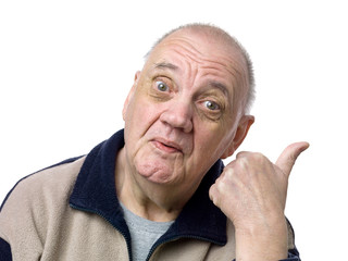 portrait vieil homme énervé isolé sur fond blanc