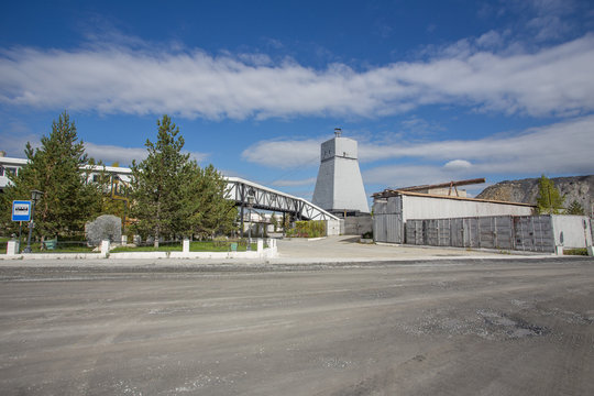 Mine headframe biulding mining site