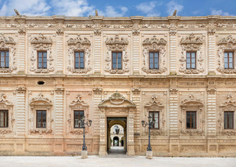 Fototapeta na wymiar Palazzo dei Celestini - Lecce