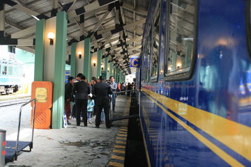 ペルー　マチュピチュ　ペルーレイル